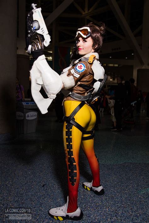 tracer cosplay overwatch by amouranth gaming post sexy cosplay