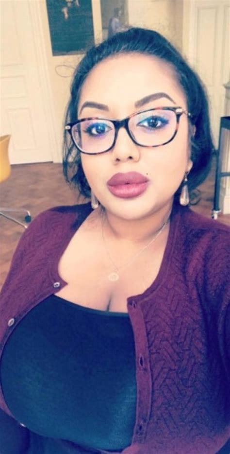 Pin On Babes With Glasses