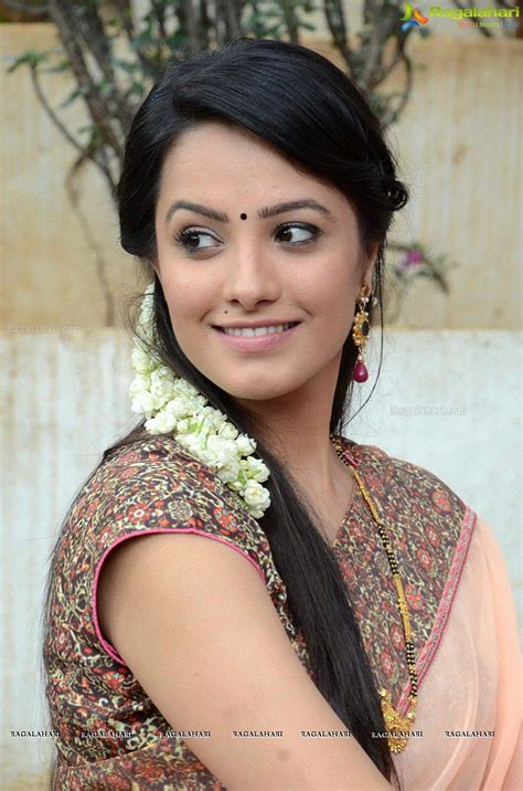 Anita Hassanandani Wallpapers Wallpaper Cave