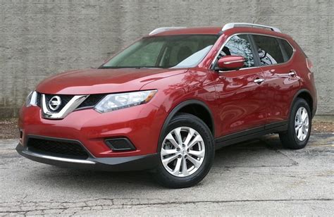 test drive  nissan rogue sv awd  daily drive consumer guide