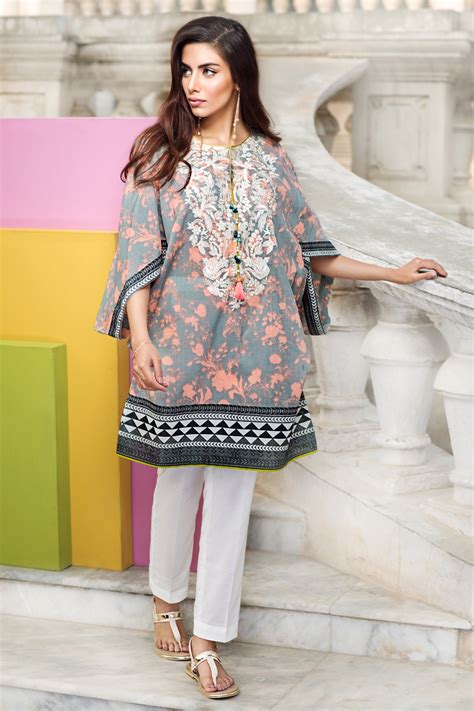 embroidered khaadi latest summer lawn dresses collection