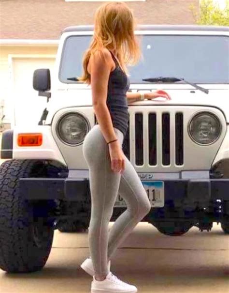 30 nice jeeps and hot girls barnorama