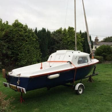 foot trailer sailer reduced  sale  united kingdom