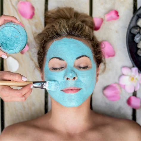 11 Easy To Make Homemade Facial Masks And Scrubs – Tip Junkie