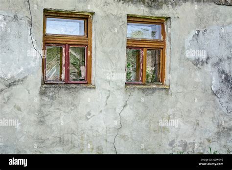 vintage wooden windows    farmhouse stock photo alamy