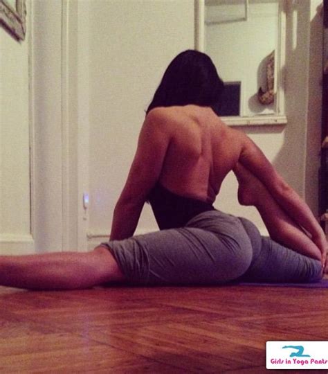 23 of the best yoga pictures you will ever see hot girls in yoga pants best booty leggings pics