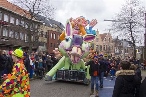 meer  zestig verenigingen namen deel aan ekerse carnavalstoet antwerpen