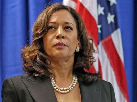 kamala harris compliment that leaves barack obama eager to shake off sexism tag the independent
