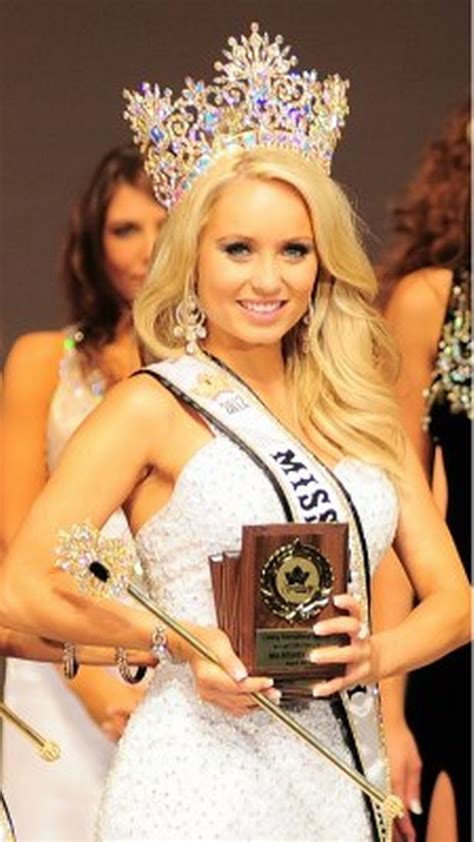 In Pictures Blonde Beauty Jamie Lee Williams Named Miss Galaxy