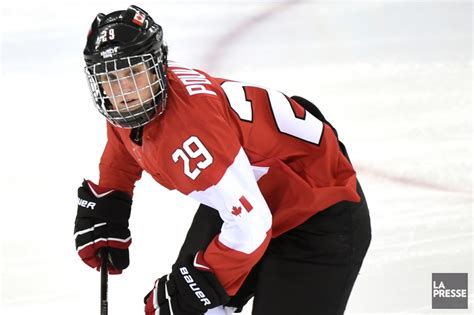 hockey feminin une jeune equipe canadienne au mondial hockey