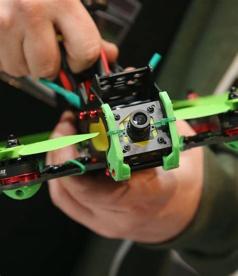 hard   drone pilot test priezorcom