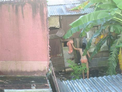 Indo Hot 2011 Ngintipin Cewek Tetangga Lagi Mandi