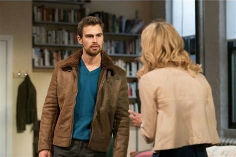 Pin By Annie Scott On Theo James Theo James Theo James