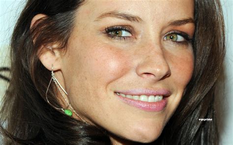 Through Her Eyes Evangeline Lilly Attends The Re Release