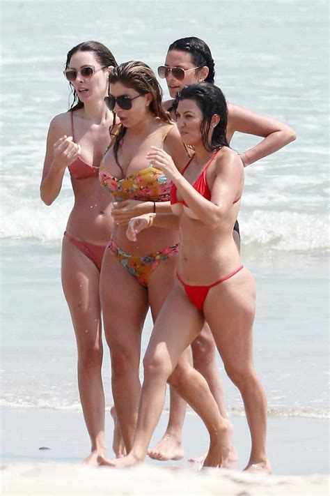 Kim Kardashian And Kourtney Kardashian Sexy 52 Photos