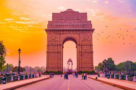 monuments  showcases  rich history  delhi