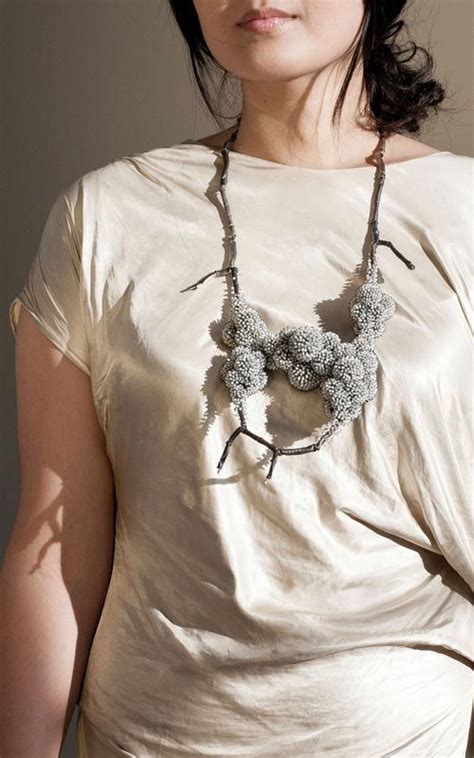 sam tho duong frozen contemporary jewellery necklace
