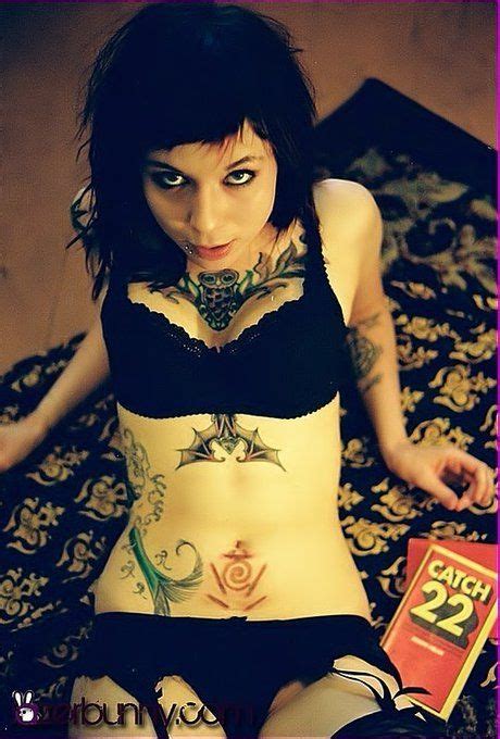 Pin On Goth And Tattooed Girls