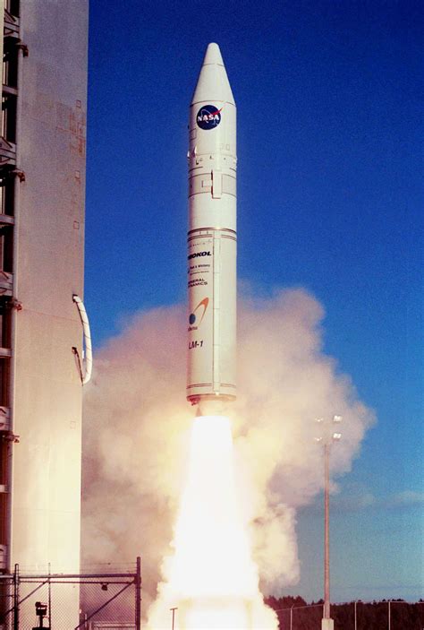 file athena 1 rocket launching from kodiak island wikipedia the