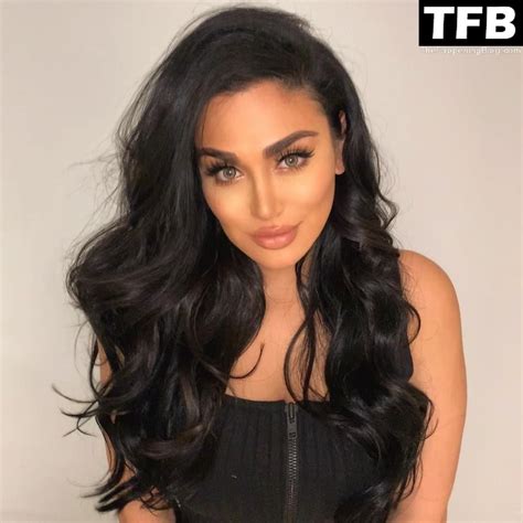 huda kattan sexy topless 53 pics what s fappened💦