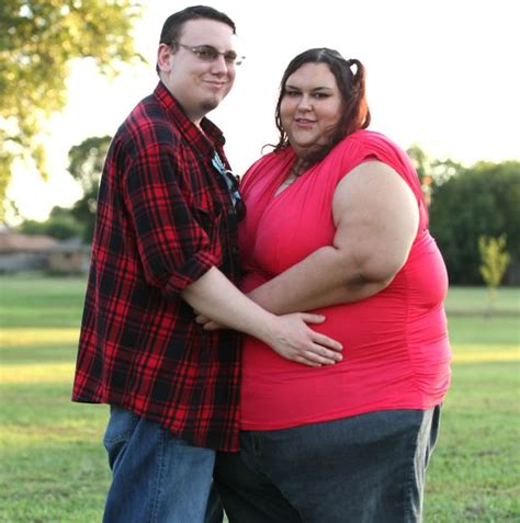 50 Stone Woman Wants To Become Largest Woman In The World Because It S