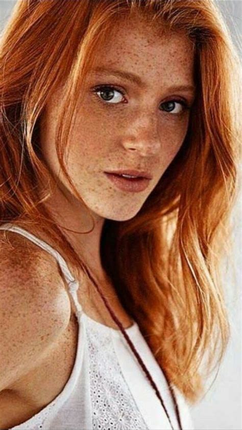 Red Hair And Freckles Is Soooo Cute Beautiful Freckles Beautiful Red