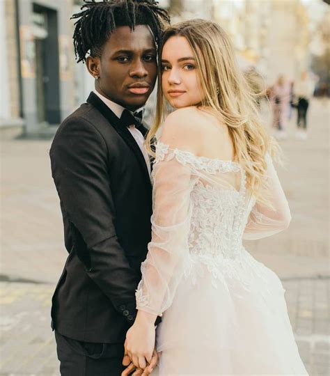 beautiful interracial afro russian couple 👩‍ ️‍👨 ️🤗🙌🙌🏿 russiangirls🇷🇺