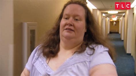 Woman Who Weighs 591 Lbs Collapses While Doing Laundry As She Tries To