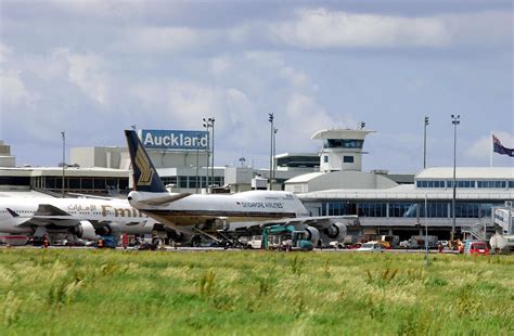 fuel shortage  auckland airport  cancellations aviationbe