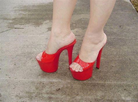 pin on high heels and pumps