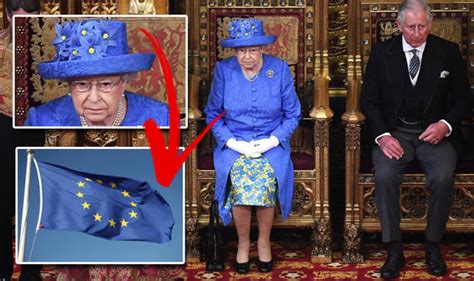 claims queen elizabeth sending a message with her eu flag style hat