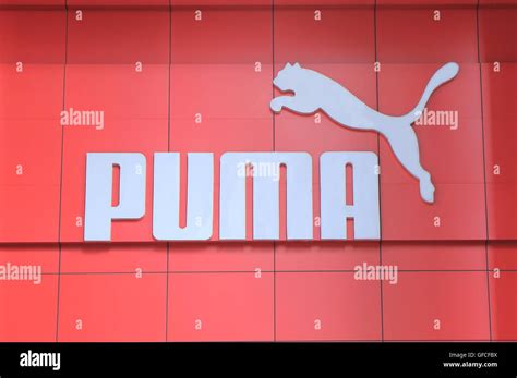 puma logo  res stock photography  images alamy