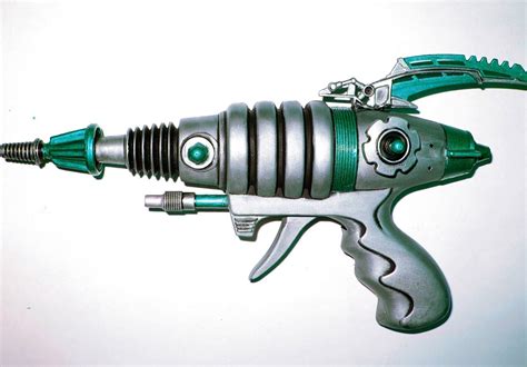 blaster raygun science fiction death ray phaser laser gun space gun disintegrator heat ray