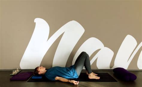 pozice uplneho odpocinku constructive rest position yogapoint