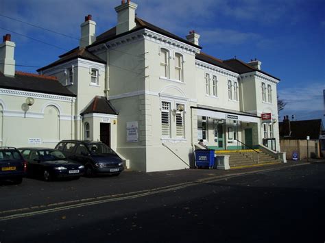 west worthing station  peter holmes geograph britain  ireland