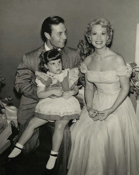 george montgomery with wife dinah shore and daughter