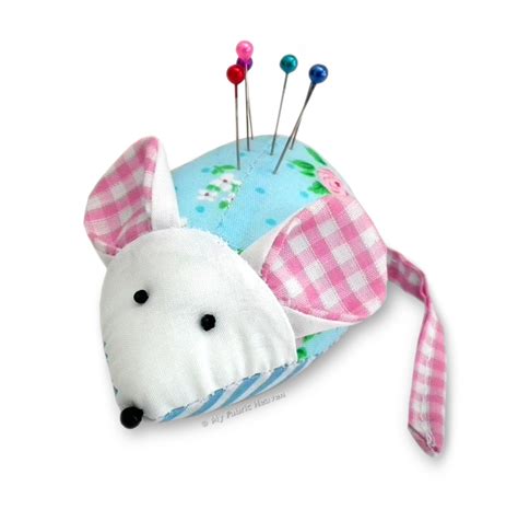 cute mouse pin cushion easy sewing pattern independent design full instructions