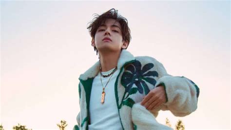 bts v aka kim taehyung listens to cigarettes after sex song suggest