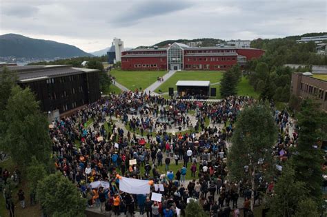 regjeringen med satsing pa desentralisert utdanning  nord norge