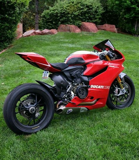Pin By Bun Hong On Cars And Motorcycles Ducati 1199 Panigale Ducati
