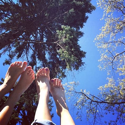 rachel skarsten s feet