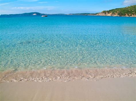ansicht eines strandes punta molentis sardinien italien stockfoto bild von zypern