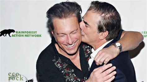 chris noth sloppily kisses john corbett to the delight of sex and the city fans everywhere