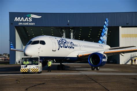 jetblue presume la cola hops de su nuevo airbus    vuelos multidestino el diario ny