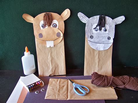 fun day  crafts arrowskidsclub page  paper bag puppets