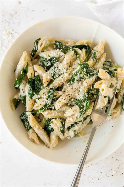 spinach  ricotta pasta spoonful  flavor