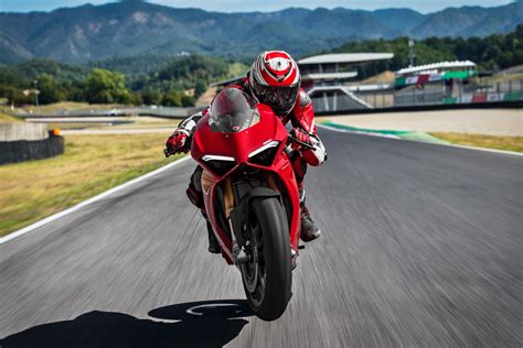 images  ducati panigale    details top speed