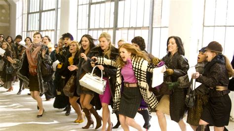 13 Types Of People You Ll Run Into On Black Friday