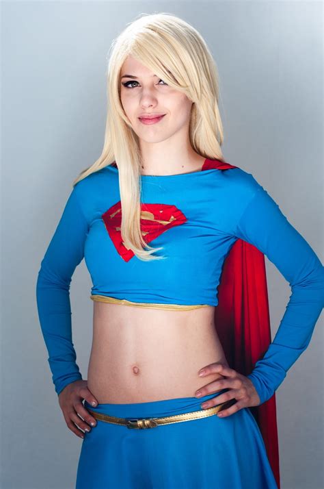 30 Supergirl Cosplayers Who Will Make You A Man Of Steel