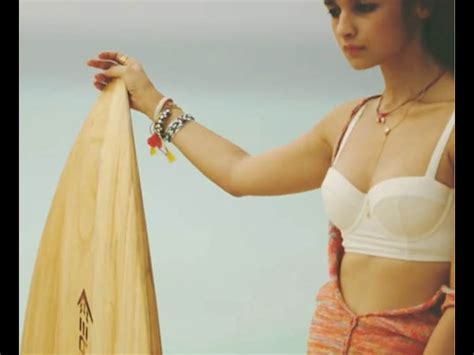 unseen and too hot alia bhatt from behind the scenes for vogue magazine photoshoot filmibeat